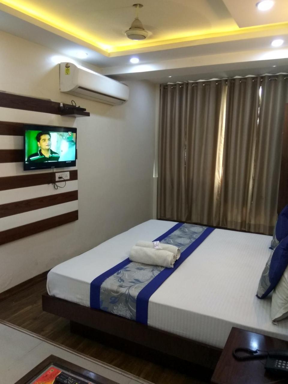 Hotel Le Mem Делі Екстер'єр фото