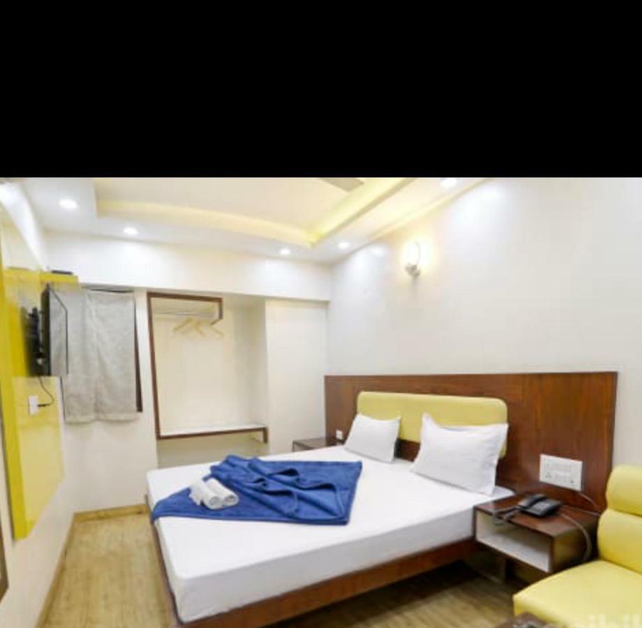 Hotel Le Mem Делі Екстер'єр фото