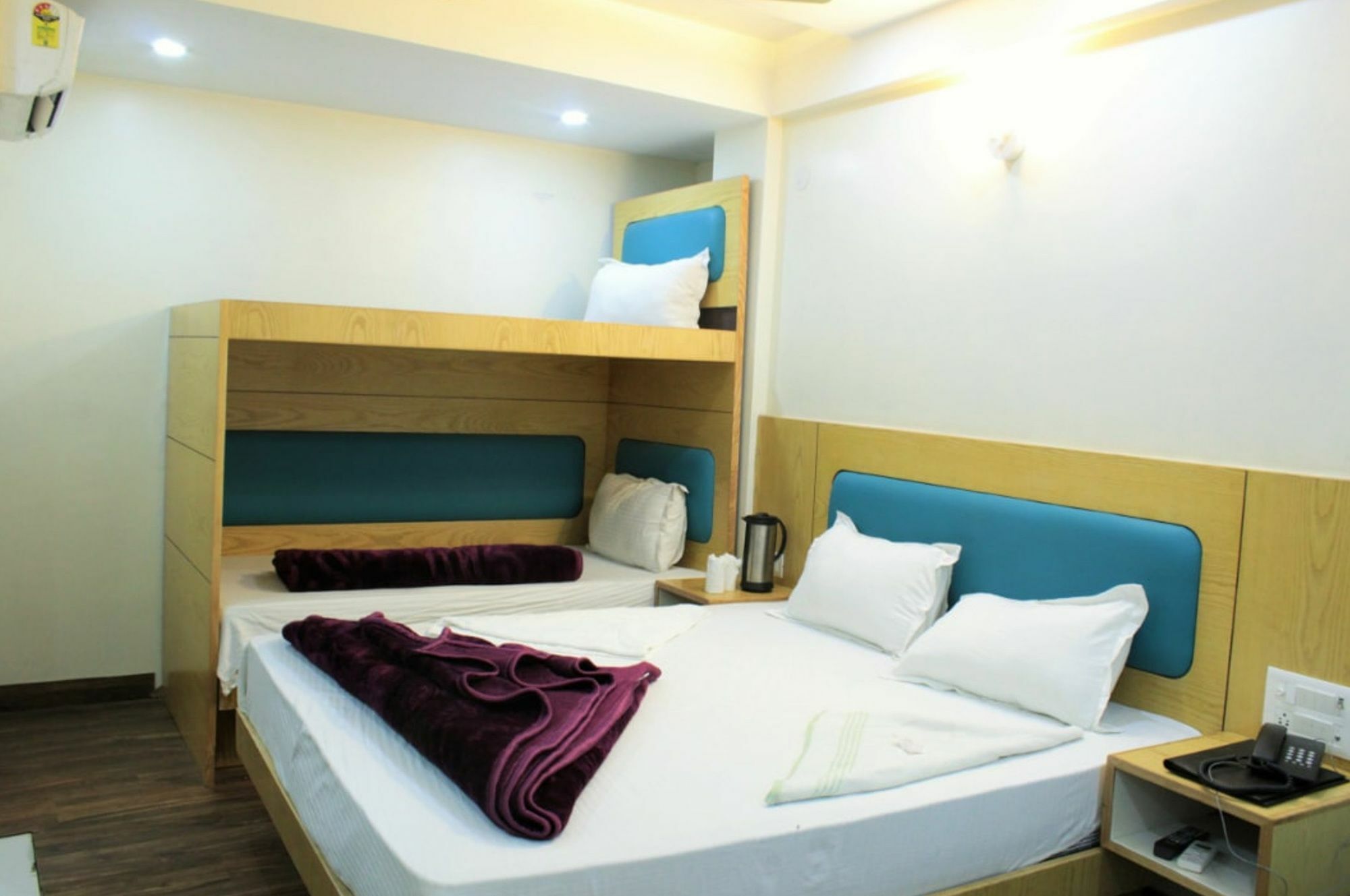 Hotel Le Mem Делі Екстер'єр фото